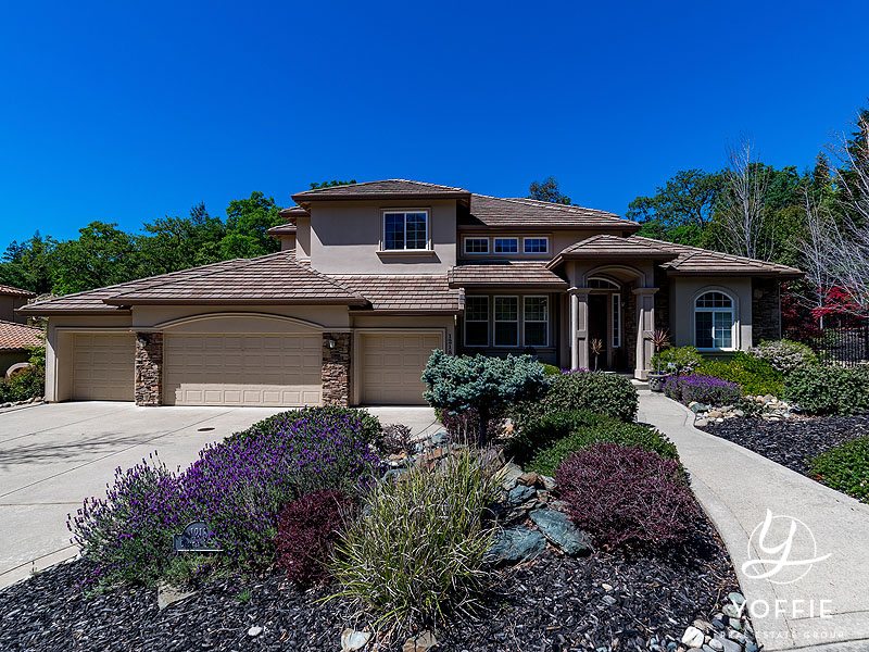 Custom Home in The Summit 1218 Crocker Drive El Dorado Hills Front